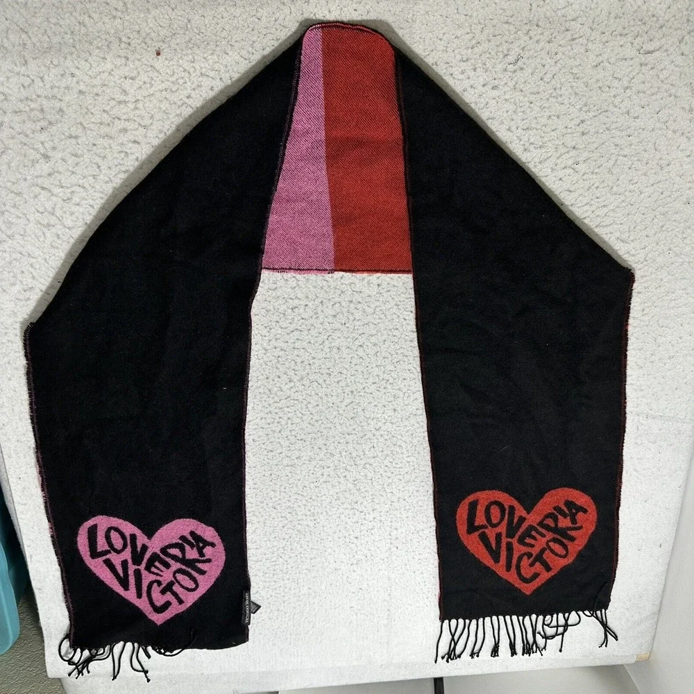 Victoria's Secret Winter Angel Collection Heart Scarf Acrylic Red Pink Black 80" - Picture 3 of 11